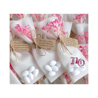  Μπομπονιέρα Γαμοβάπτισης Με Ροζ Γυψοφίλη & Καρτελάκι