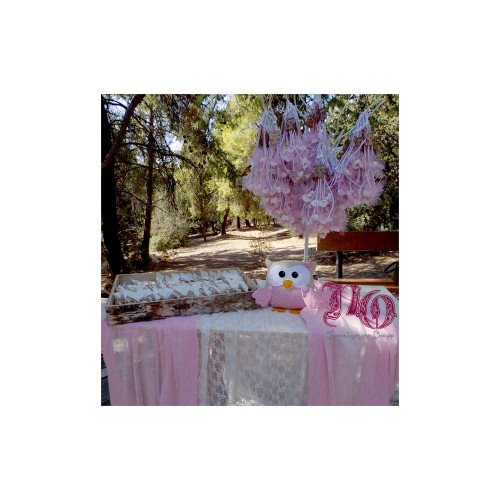 Στολισμός γαμοβάπτισης λουλούδια-κουκουβάγιες