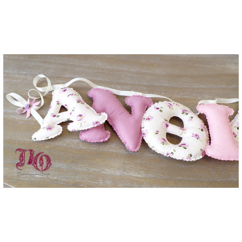 Γιρλάντα με όνομα σε ροζ-φλοράλ-σ.μήλο