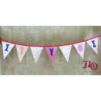 Υφασμάτινη γιρλάντα τρίγωνα σημαιάκια με όνομα